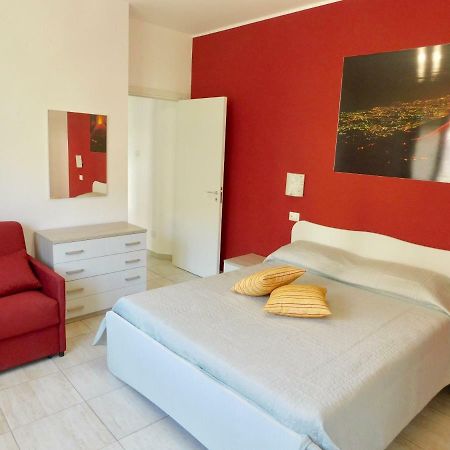 Vanilla Apartments Giardini Naxos Bagian luar foto